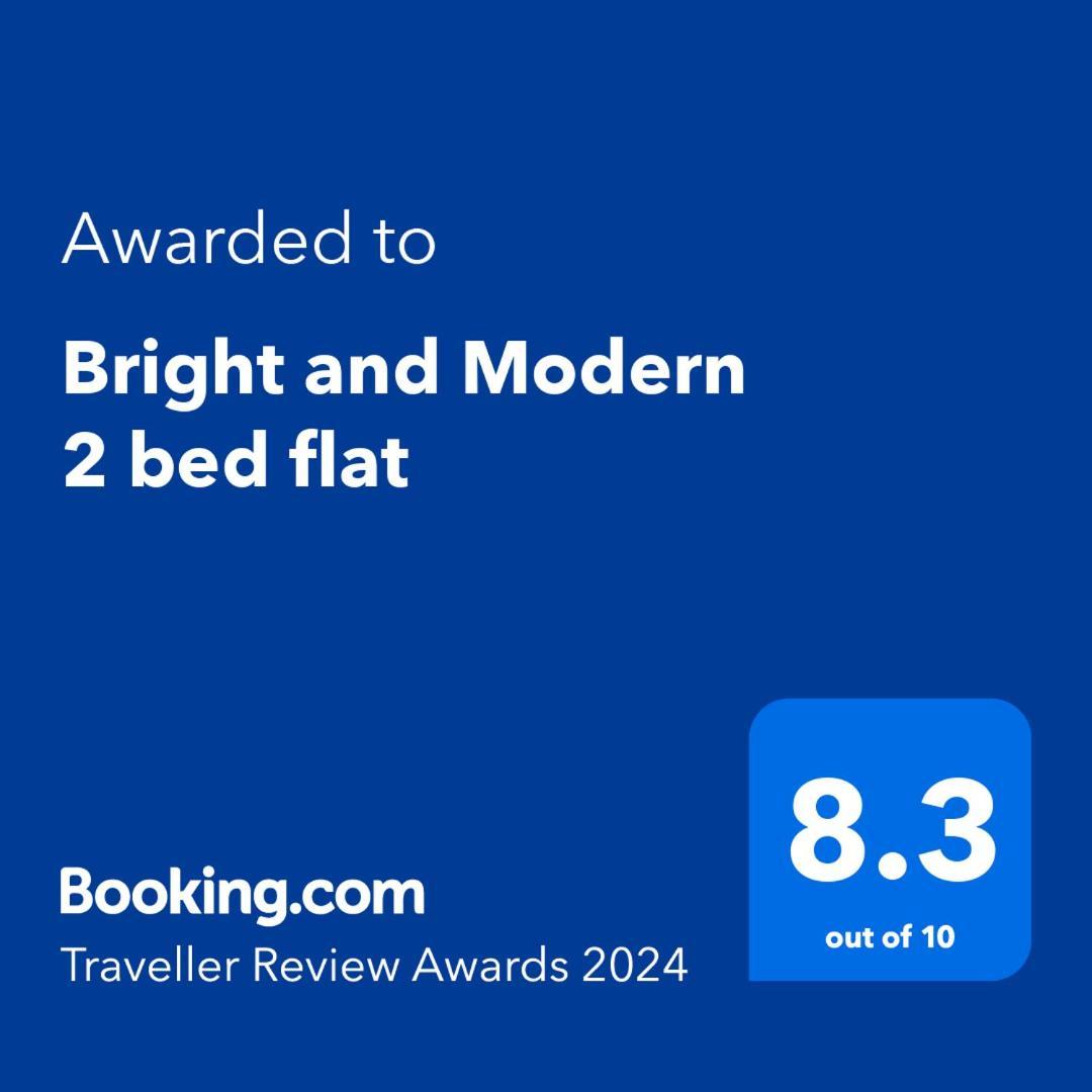 Bright And Modern 2 Bed Flat Apartment *
